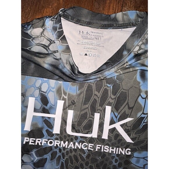 Huk Performance Fishing Men’s XL Blue Camouflage - Picture 2 of 3